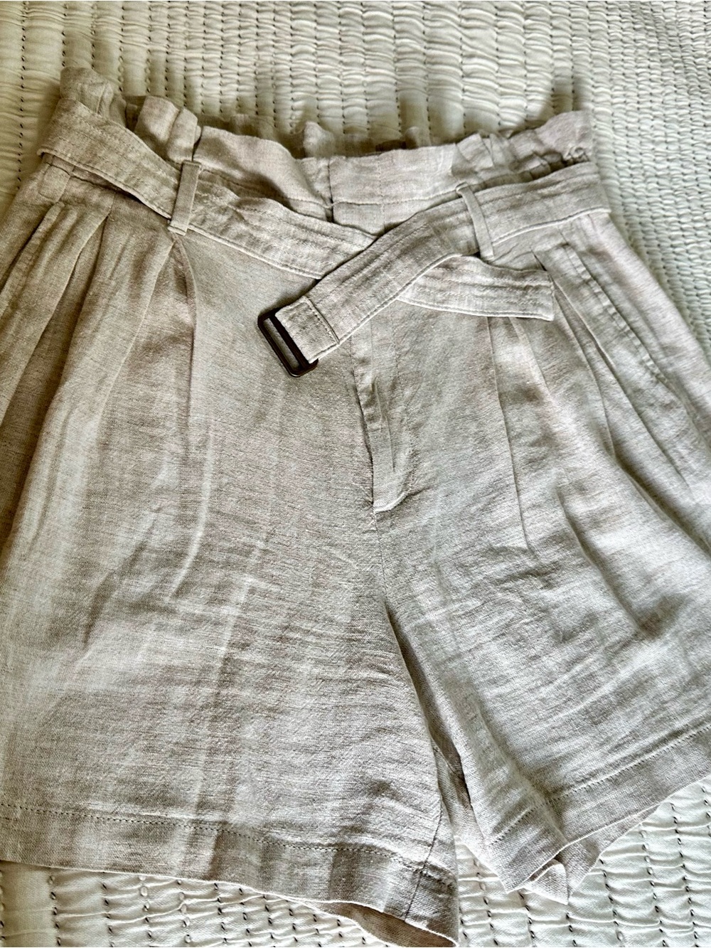 Size 10 Banana Republic High-Waist Paperbag Shorts in Light Taupe